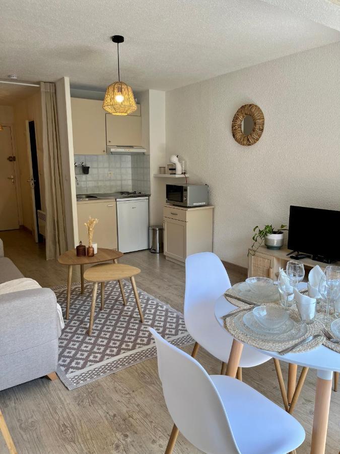 Joli Studio A 2 Minutes A Pied De La Plage Καλβί Εξωτερικό φωτογραφία