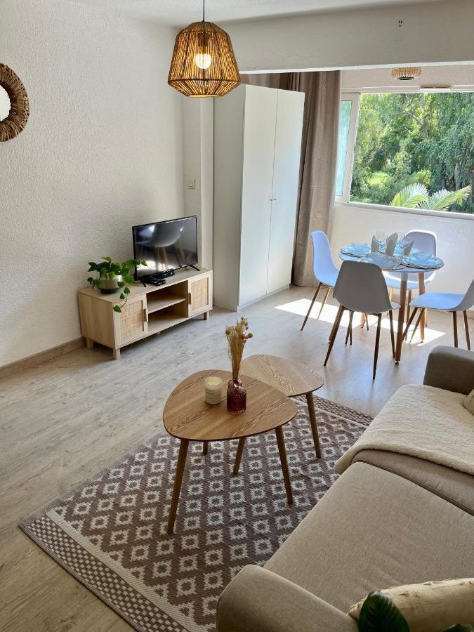 Joli Studio A 2 Minutes A Pied De La Plage Καλβί Εξωτερικό φωτογραφία